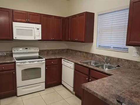 387 NE 37th Terrace Homestead FL 33033