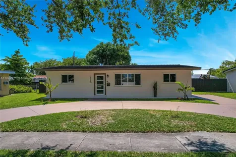 2720 SW 92nd Avenue Miami FL 33165