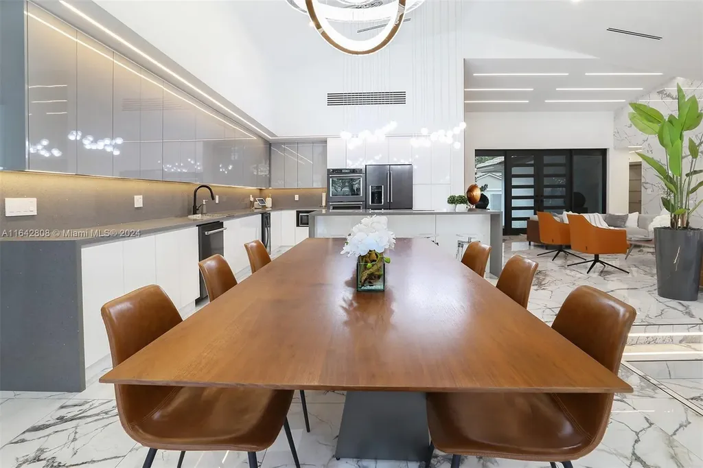 2001 W Oakmont Terrace Coral Springs FL 33071