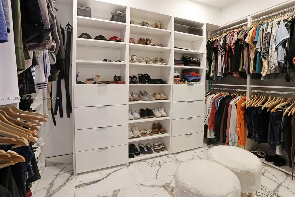 2001 W Oakmont Terrace Coral Springs FL 33071