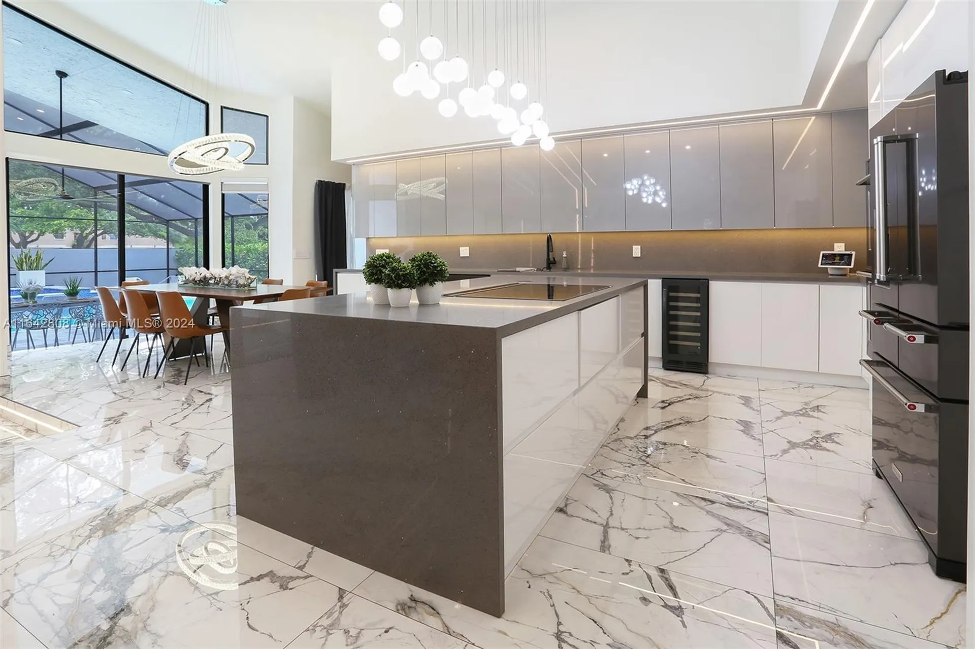 2001 W Oakmont Terrace Coral Springs FL 33071