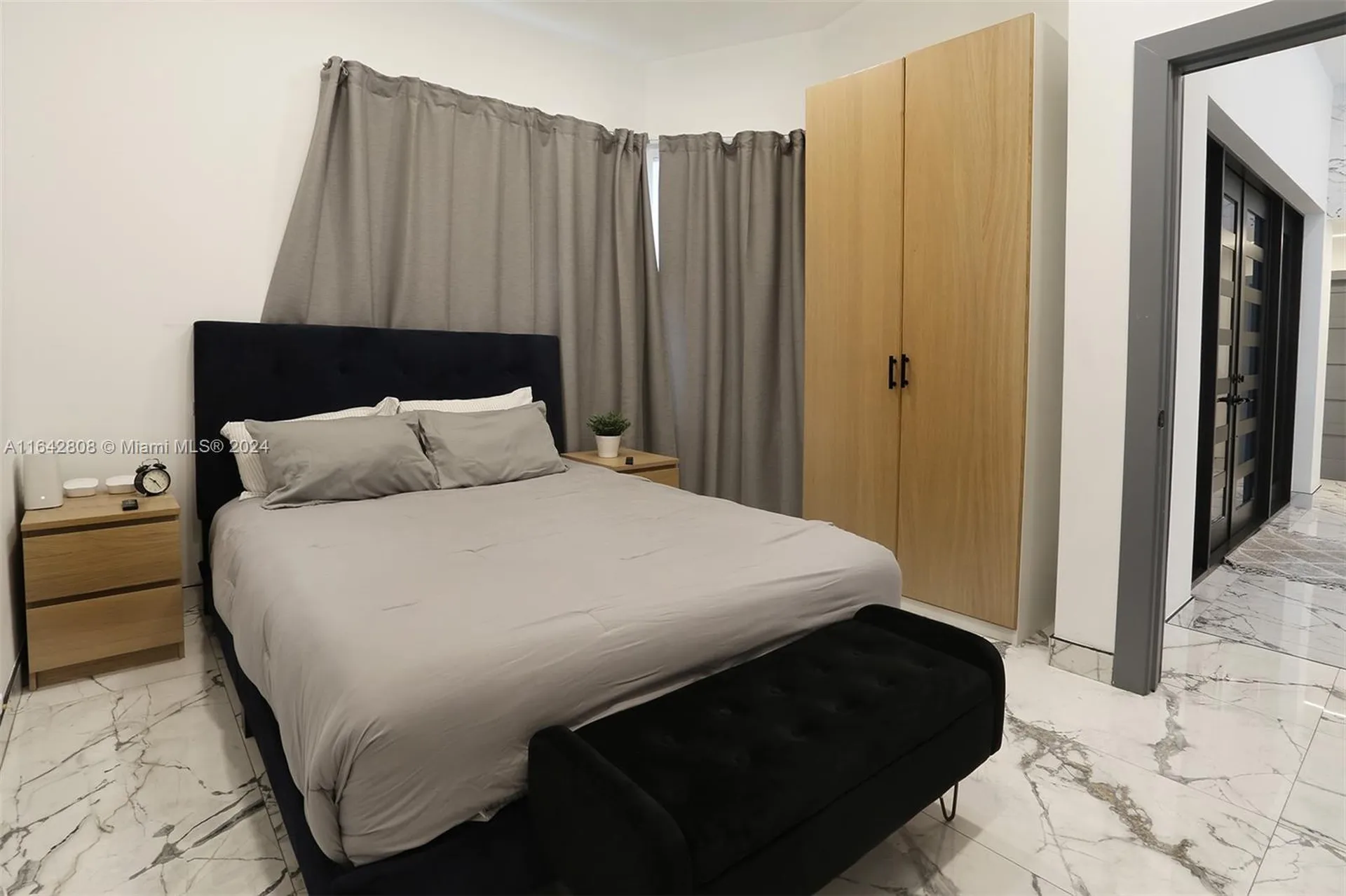 2001 W Oakmont Terrace Coral Springs FL 33071