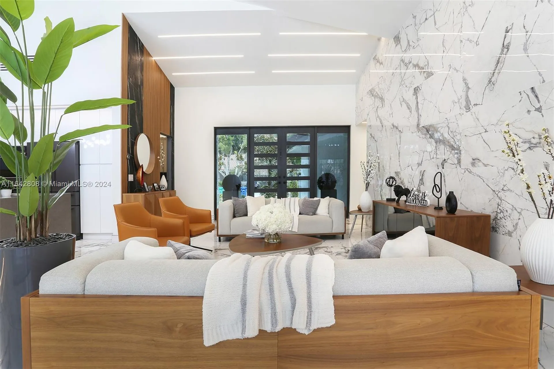 2001 W Oakmont Terrace Coral Springs FL 33071