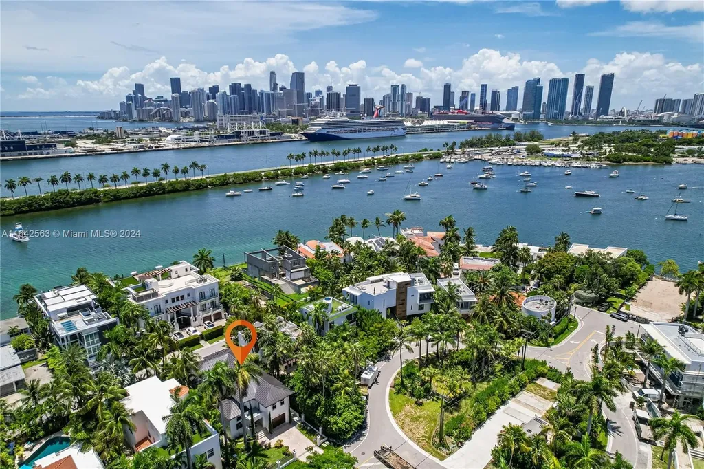 282 Palm Avenue Miami Beach FL 33139