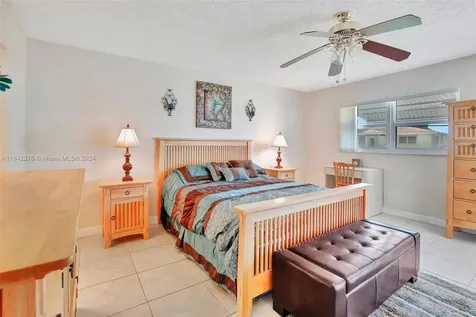 8612 NW 12th Street Plantation FL 33322