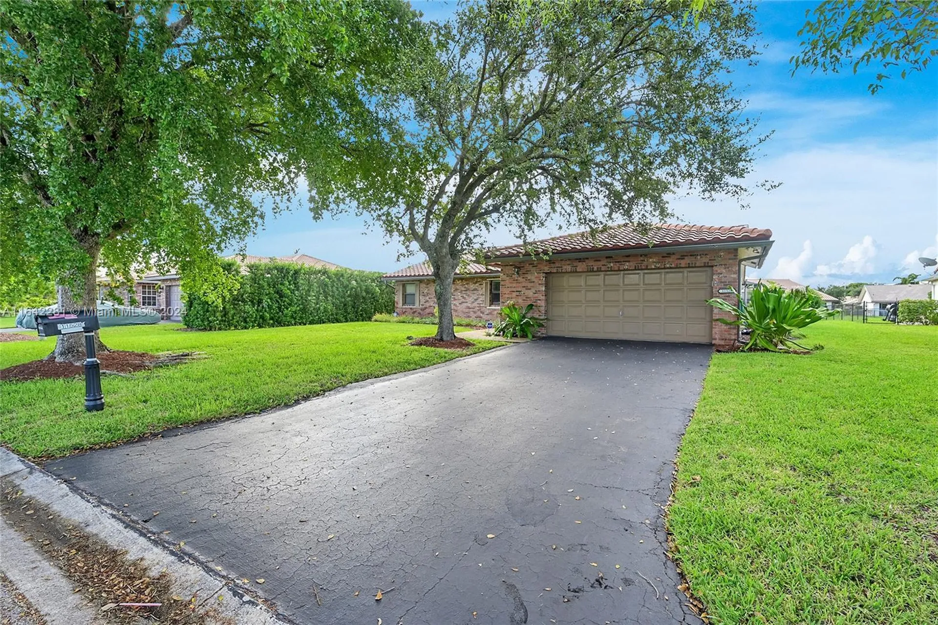 11528 NW 20th Drive Coral Springs FL 33071