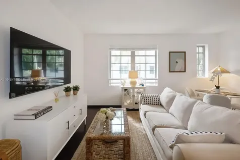 435 21 Street Miami Beach FL 33139