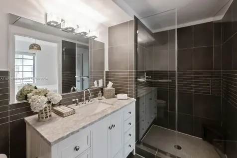 435 21 Street Miami Beach FL 33139