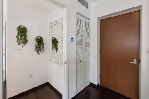 435 21 Street Miami Beach FL 33139