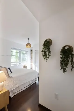 435 21 Street Miami Beach FL 33139