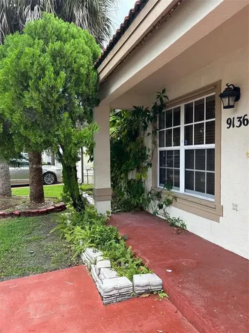 9136 NW 192nd Terrace Hialeah FL 33018