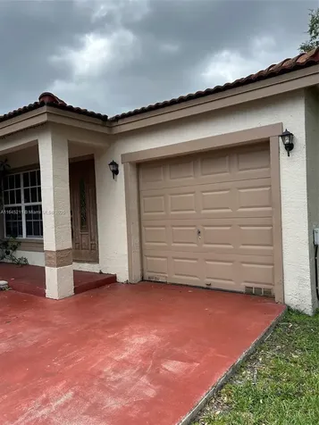 9136 NW 192nd Terrace Hialeah FL 33018