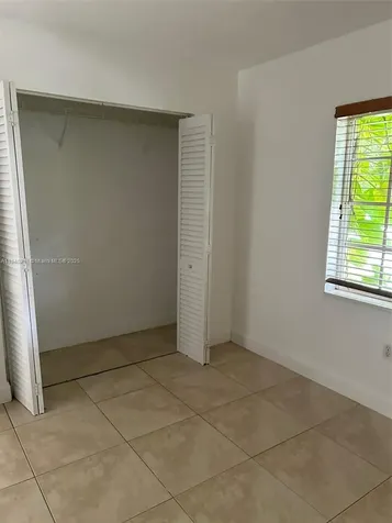 9136 NW 192nd Terrace Hialeah FL 33018
