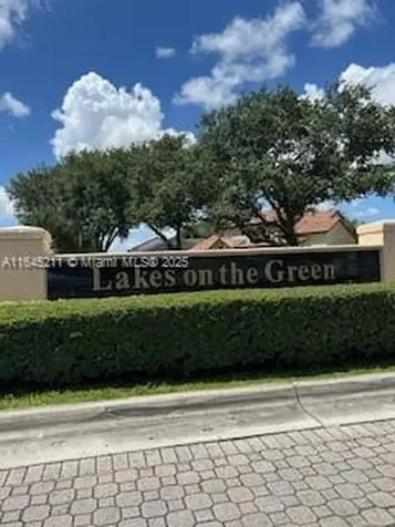 9136 NW 192nd Terrace Hialeah FL 33018
