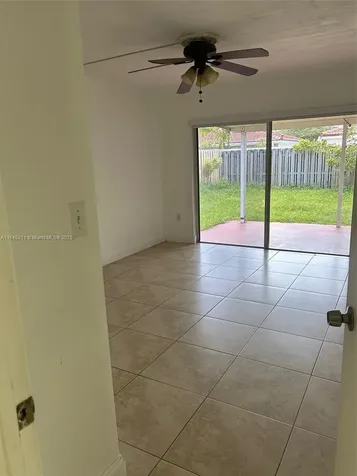 9136 NW 192nd Terrace Hialeah FL 33018