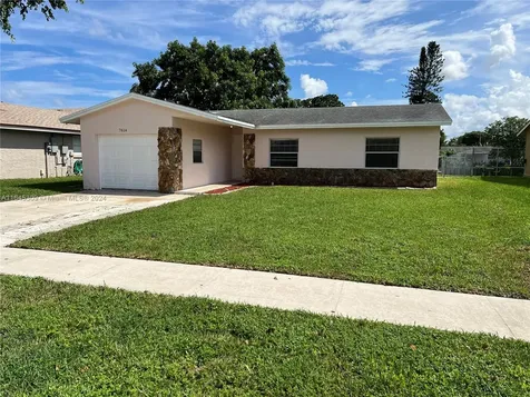 7614 SW 8th Court North Lauderdale FL 33068
