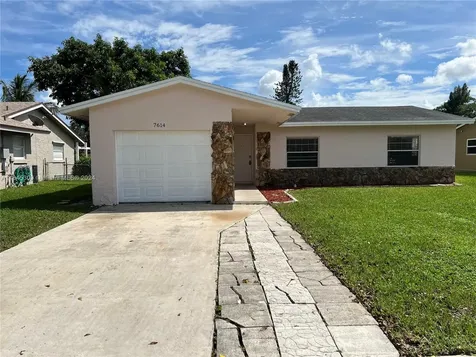 7614 SW 8th Court North Lauderdale FL 33068