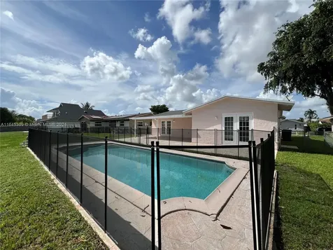 7614 SW 8th Court North Lauderdale FL 33068