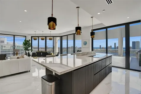 3000 Island Boulevard Aventura FL 33160