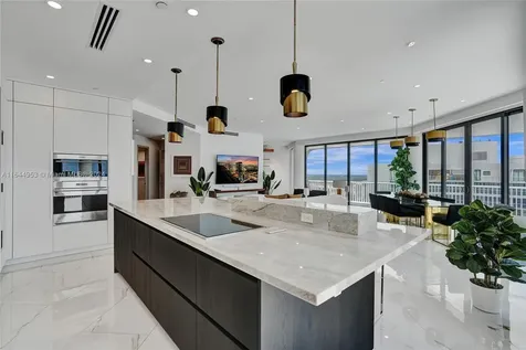 3000 Island Boulevard Aventura FL 33160