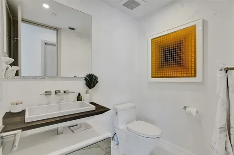 3000 Island Boulevard Aventura FL 33160