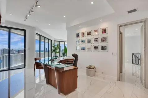 3000 Island Boulevard Aventura FL 33160