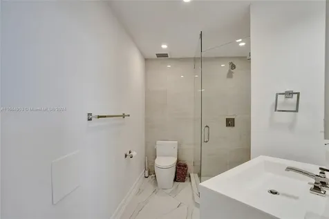 3000 Island Boulevard Aventura FL 33160