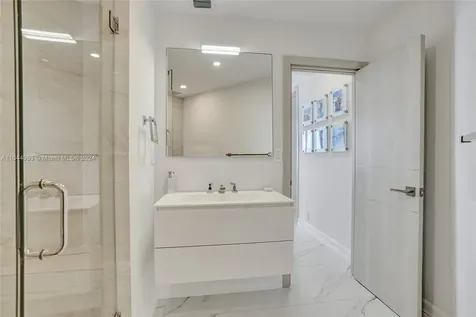 3000 Island Boulevard Aventura FL 33160