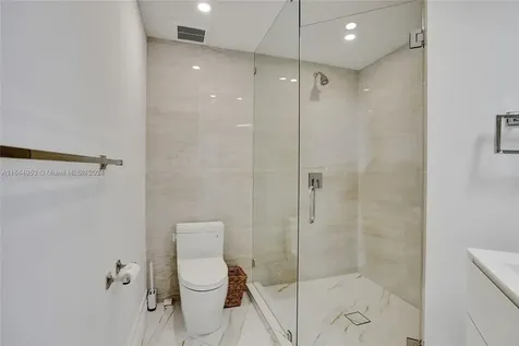 3000 Island Boulevard Aventura FL 33160