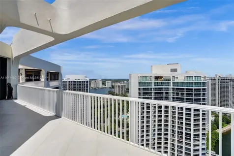 3000 Island Boulevard Aventura FL 33160