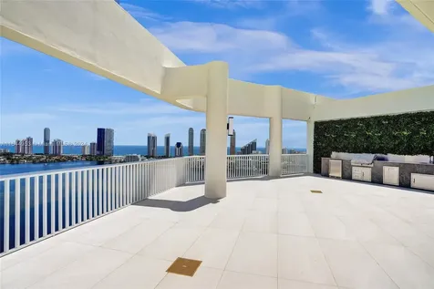 3000 Island Boulevard Aventura FL 33160