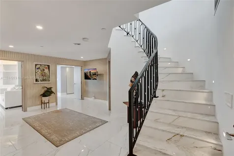 3000 Island Boulevard Aventura FL 33160