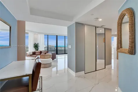 3000 Island Boulevard Aventura FL 33160