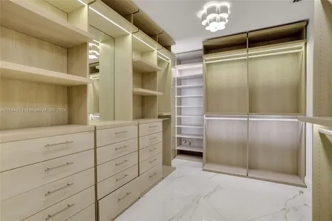 3000 Island Boulevard Aventura FL 33160
