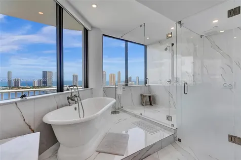 3000 Island Boulevard Aventura FL 33160