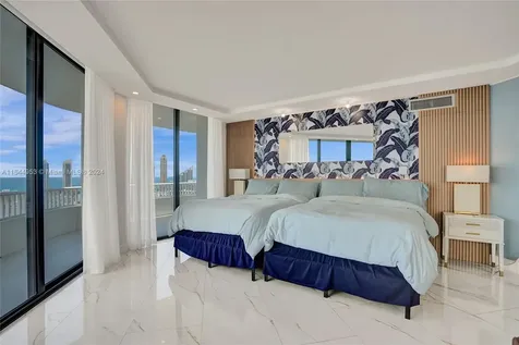 3000 Island Boulevard Aventura FL 33160