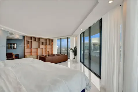 3000 Island Boulevard Aventura FL 33160