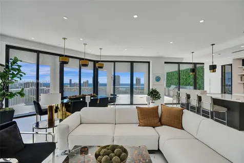 3000 Island Boulevard Aventura FL 33160