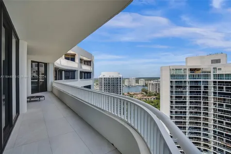 3000 Island Boulevard Aventura FL 33160