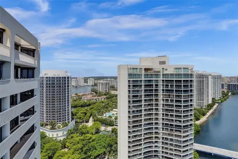 3000 Island Boulevard Aventura FL 33160