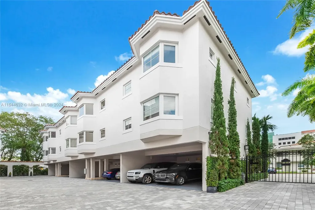 261 Navarre Avenue Coral Gables FL 33134