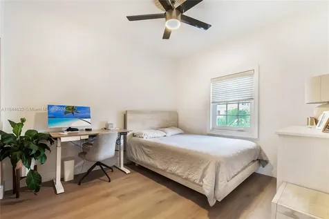 261 Navarre Avenue Coral Gables FL 33134