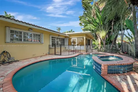 1235 Harrison Street Hollywood FL 33019