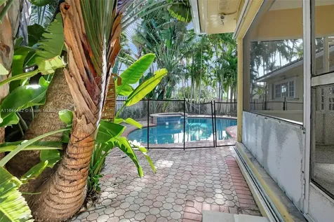 1235 Harrison Street Hollywood FL 33019