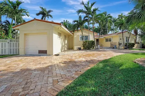 1235 Harrison Street Hollywood FL 33019