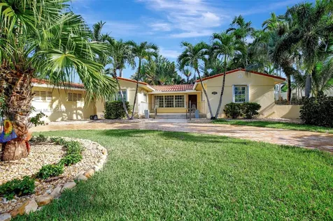 1235 Harrison Street Hollywood FL 33019