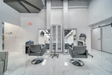Full-service Beauty Salon For Sale In Pinecrest Miami FL 33156