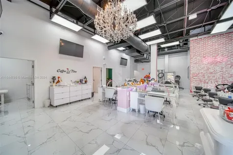 Full-service Beauty Salon For Sale In Pinecrest Miami FL 33156