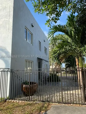 2500 NE 192nd Street Miami FL 33180