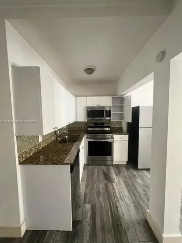 2500 NE 192nd Street Miami FL 33180
